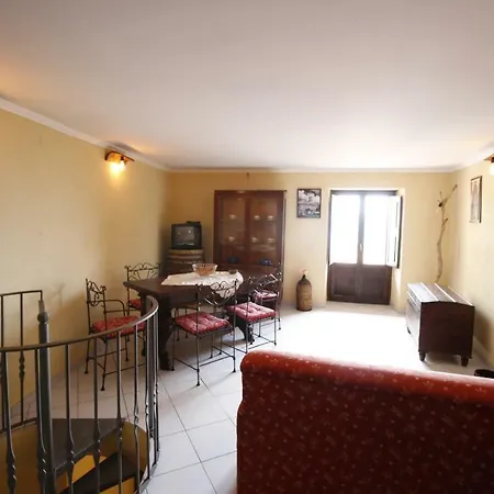 بيت للعطل The Old Tower